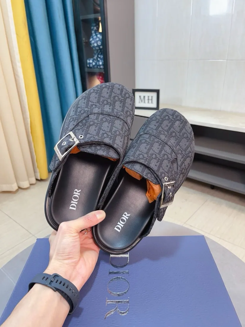 Men's shoes 💰380🌸🌸【Dior】Top purchasing agent 🇮🇹 Di Street Male God half drag counter synchronization, uppers imported from Italy with D logo fabric, high-quality complex splicing craftsmanship, soles: original soles specially provided by the original factory, exclusive event molded soles super comfortable, original factory single goods, 🔍🔍high quality, you can enter and exit the counter at will, welcome to compare, size number 38-45 (order 46)